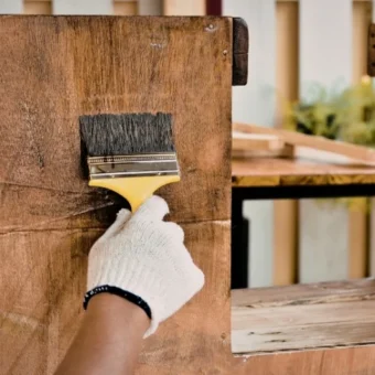 Αναπαλαιώστε τα Παλιά Έπιπλά σας και Δώστε τους Νέα Ζωή