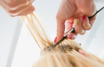 Κρεπάρισμα Μαλλιών: Οδηγός για Όγκο χωρίς Ζημιά