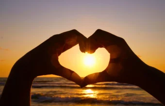 Παιδικές Φιλίες και Σχέσεις με Συνομήλικους