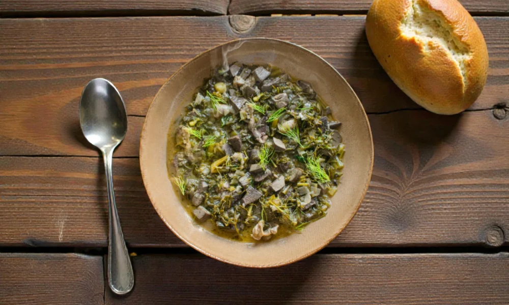 Παραδοσιακή Μαγειρίτσα - Ένα Ταξίδι στην Ελληνική Κουζίνα