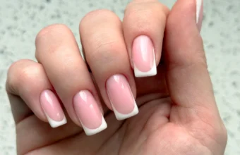 Γαλλικό μανικιούρ Tips