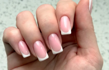 Γαλλικό μανικιούρ Tips