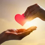 Μέσα από την αγάπη και τον έρωτα άνθισα